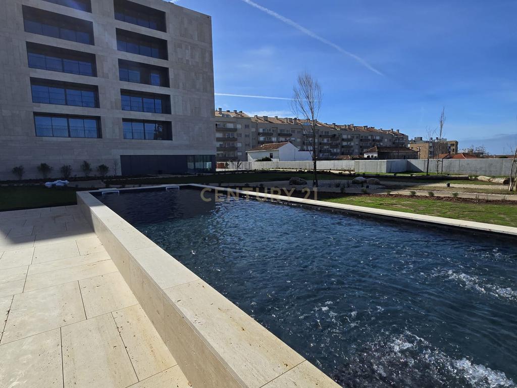 APARTAMENTO T4 NOVO | VISTA LIVRE MAR | CONDOMINIO LE PARC | PISCINA | QUADRA DE PADEL|  VILA NOVA DE GAIA - Image 37