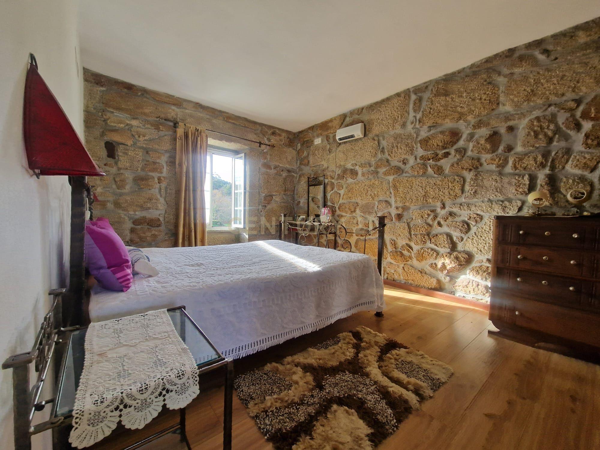 Casa De Pedra Na Serra Do Caramulo, Tondela - Image 13