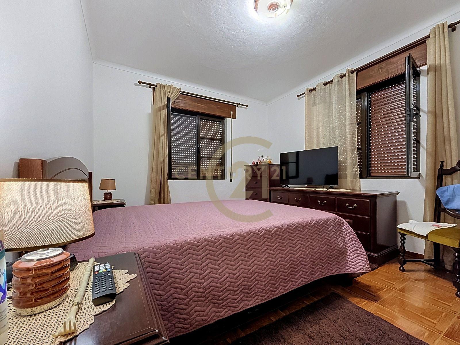 Fotografia 5 de Moradia T6 com Potencial de Rendimento no 2.º Piso