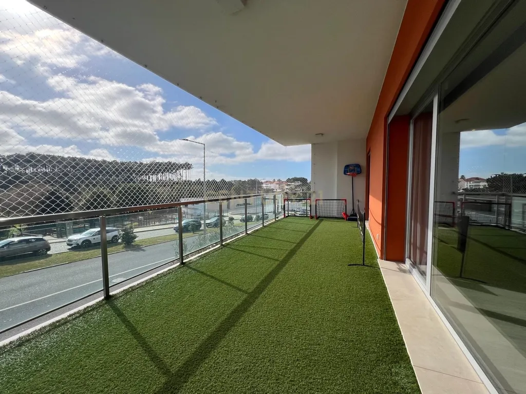 Apartamento Exclusivo T4+1 na prestigiada Quinta da Oliveira - Caldas da Rainha - Image 4