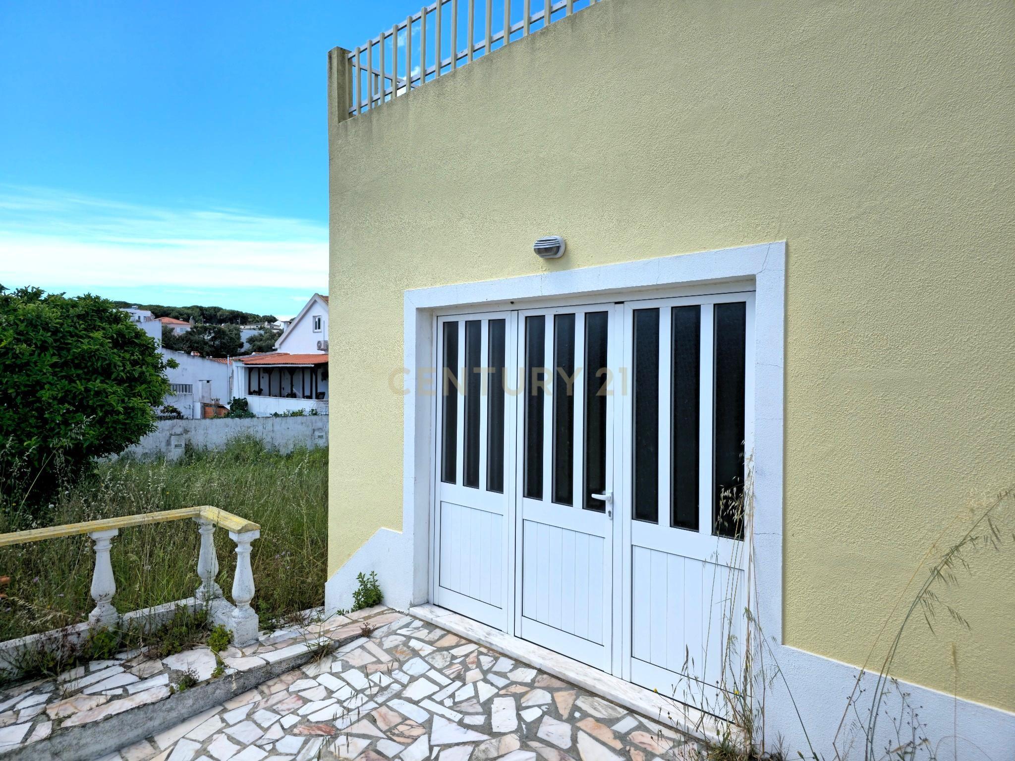 Moradia isolada, Charneca de Caparica, com 5+2 assoalhadas ( V3+1), lote de 584 m2, muito perto das praias - Image 6