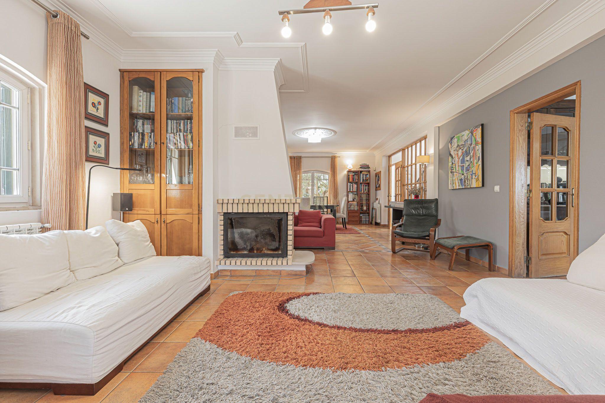 Moradia T5 - Almada - Piscina - Garagem -  364 m² - Terreno 1.024 m² - Image 18