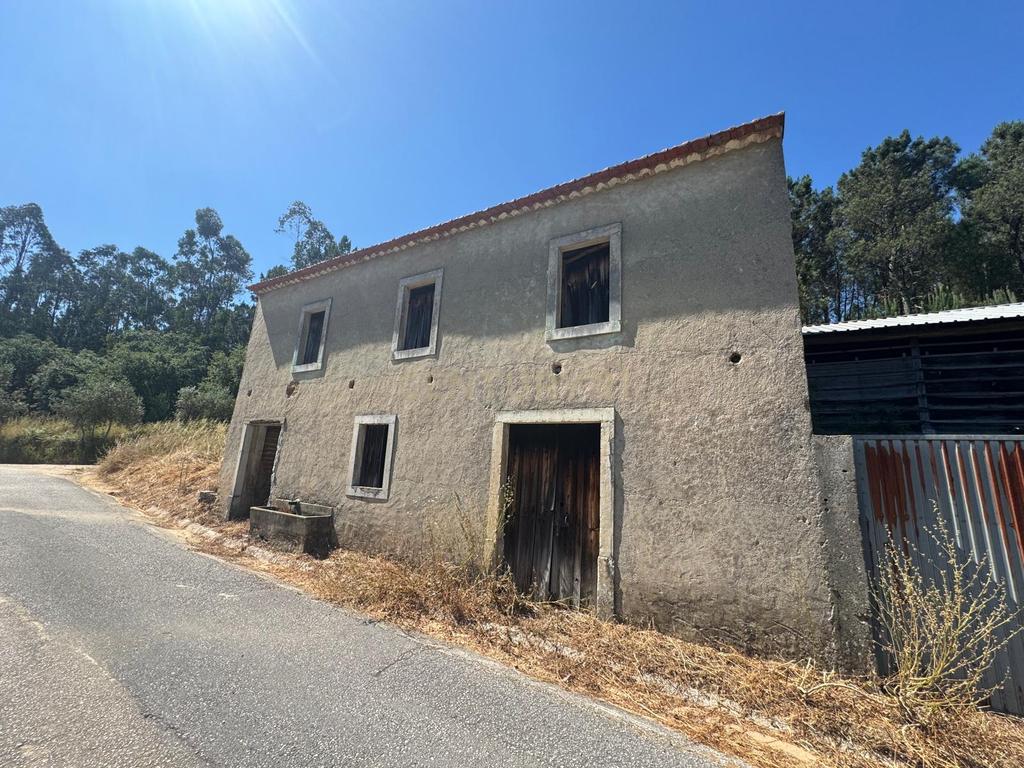 Encantadora Moradia para Recuperação em Pombal com Vista Panorâmica - Image 1