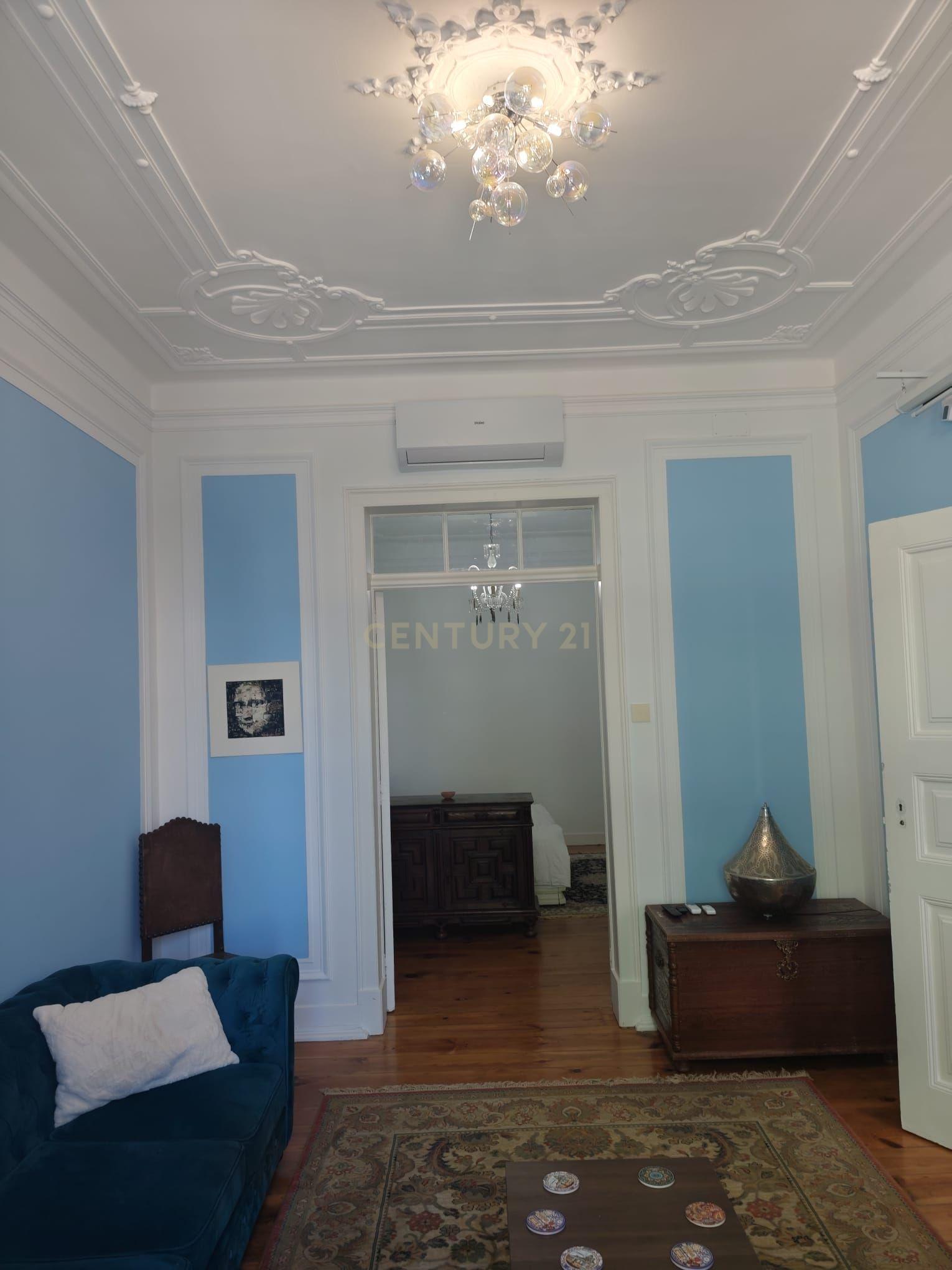 Fotografia 8 de Espectacular apartamento renovado mantendo fielmente os traços originais em Santo António, Lisboa