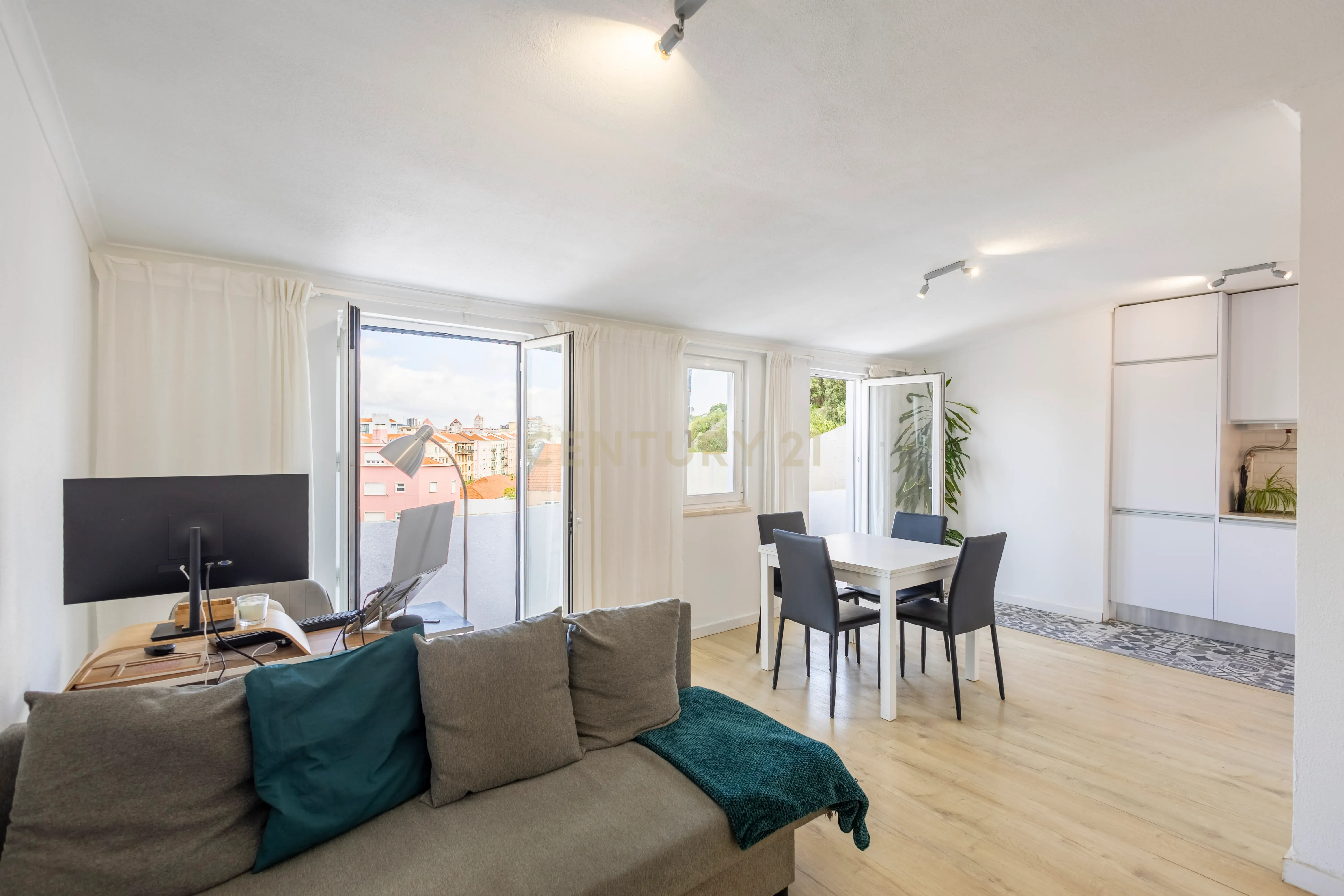 T1 renovado a dois passos do Técnico e da Fonte Luminosa — ideal para viver ou investir - Image 23