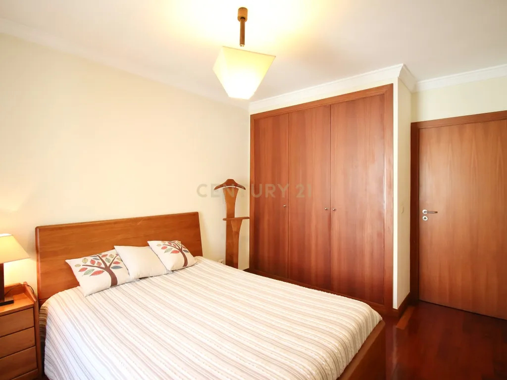T3 remodelado com garagem para 2 carros no Bairro das Artes - Porto - Image 27
