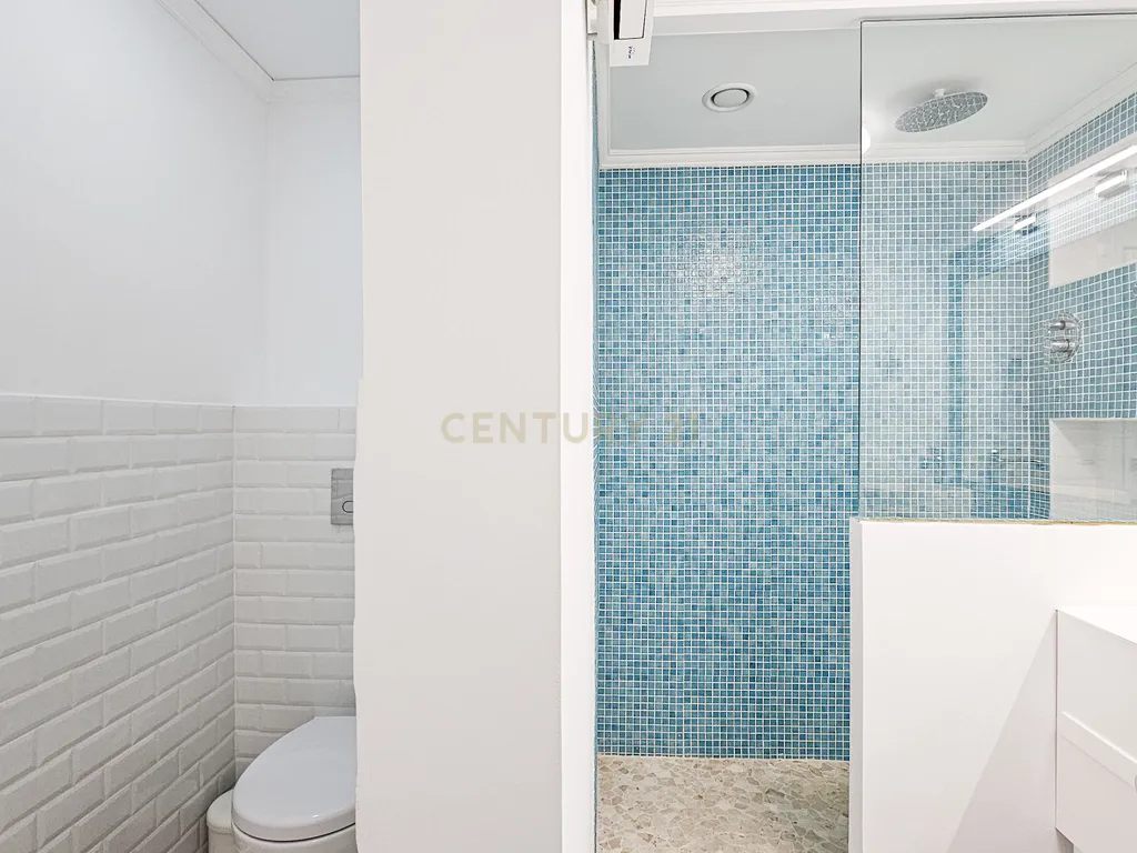 Apartamento T2 | Renovado | Varanda | Vista Mar | Albufeira - Image 21