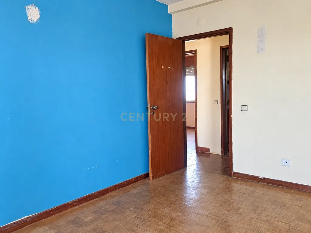Moradia T3 com garagem, terraço e quintal em Vendas de Azeitão - Image 28