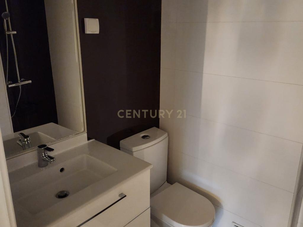 Apartamento Moderno em Setúbal com Vista para a Cidade e Montanha - Image 19