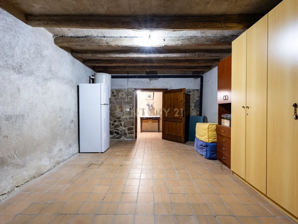 MASIA CATALANA EN VENDA A LLAGOSTERA – MÉS DE 7 HECTÀREES DE TERRENY, LLICÈNCIA TURÍSTICA, PISCINA I CAMP DE FUTBOL - Image 66
