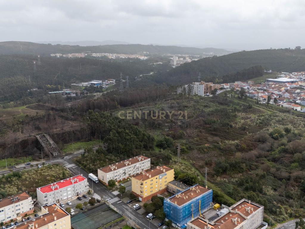 Conforto e Funcionalidade: T2 com Garagem em Ermesinde - Image 41