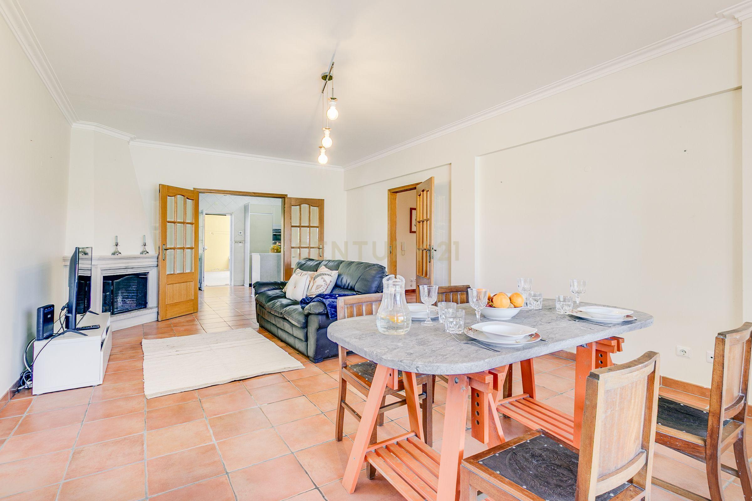 Moradia Rural T4 com Piscina e Jardim — Entre Setúbal e Lisboa - Image 9