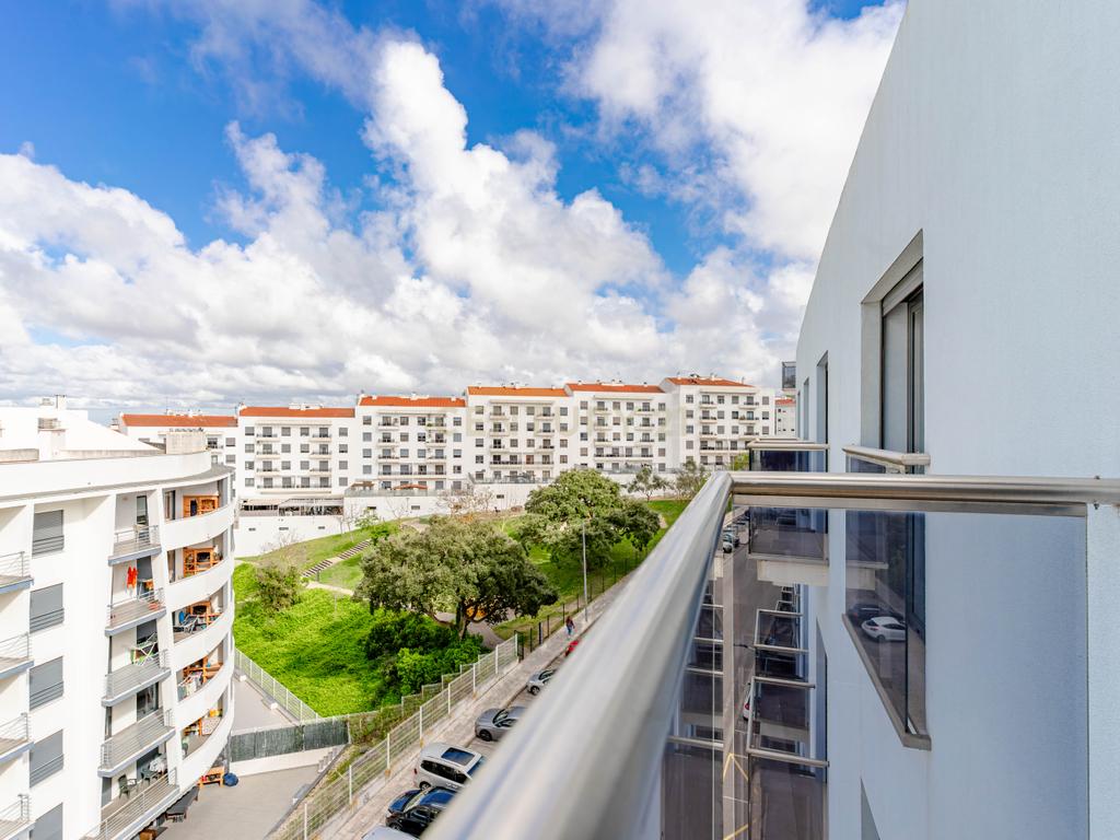 Duplex no Parque Luso em Corroios - Image 18