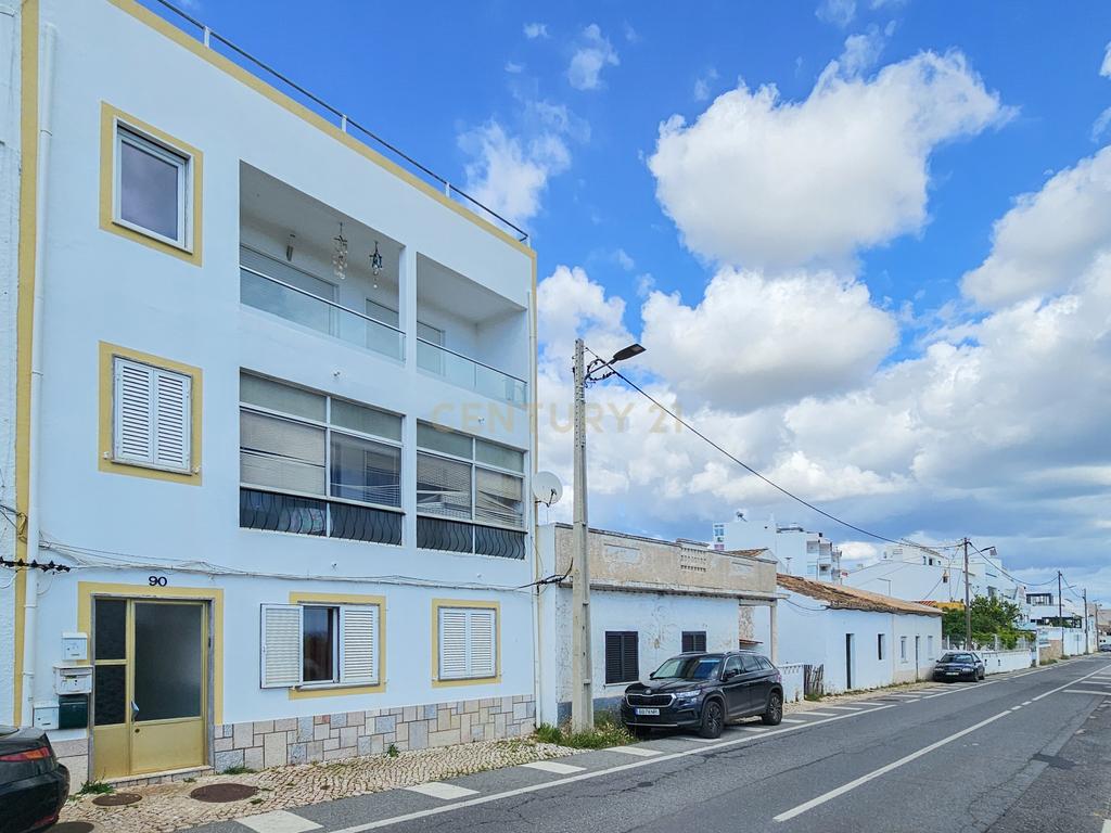 Apartamento T2 |  Renovado | Varanda | Vista Mar | Albufeira - Image 27
