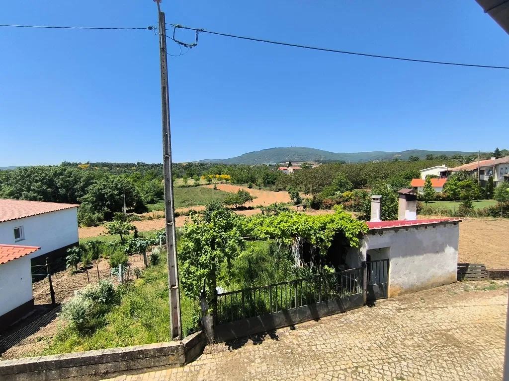 Moradia T3 para venda em Mós, Bragança - Image 10