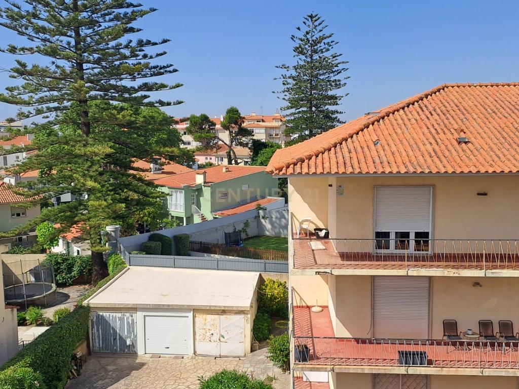 Apartamento T4 na Rua Gil Vicente - Parede - Image 7