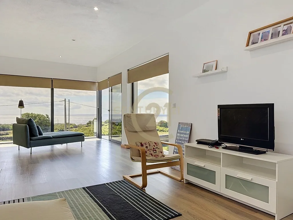 Moradia Moderna com Vista Mar em São Bartolomeu de Regatos - Image 27