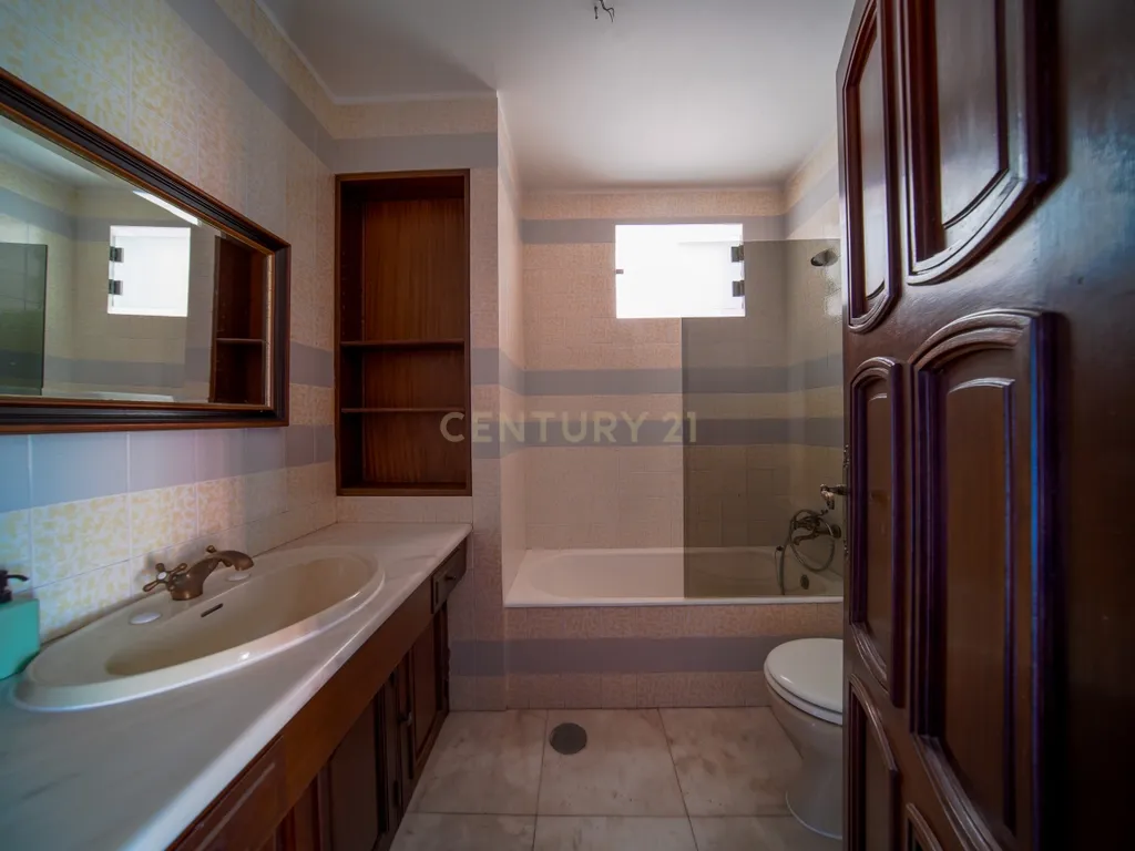 Quinta o Bom Porto | Moradia de Autor com Piscina e Adega – Monte Alto, Figueira da Foz - Image 18