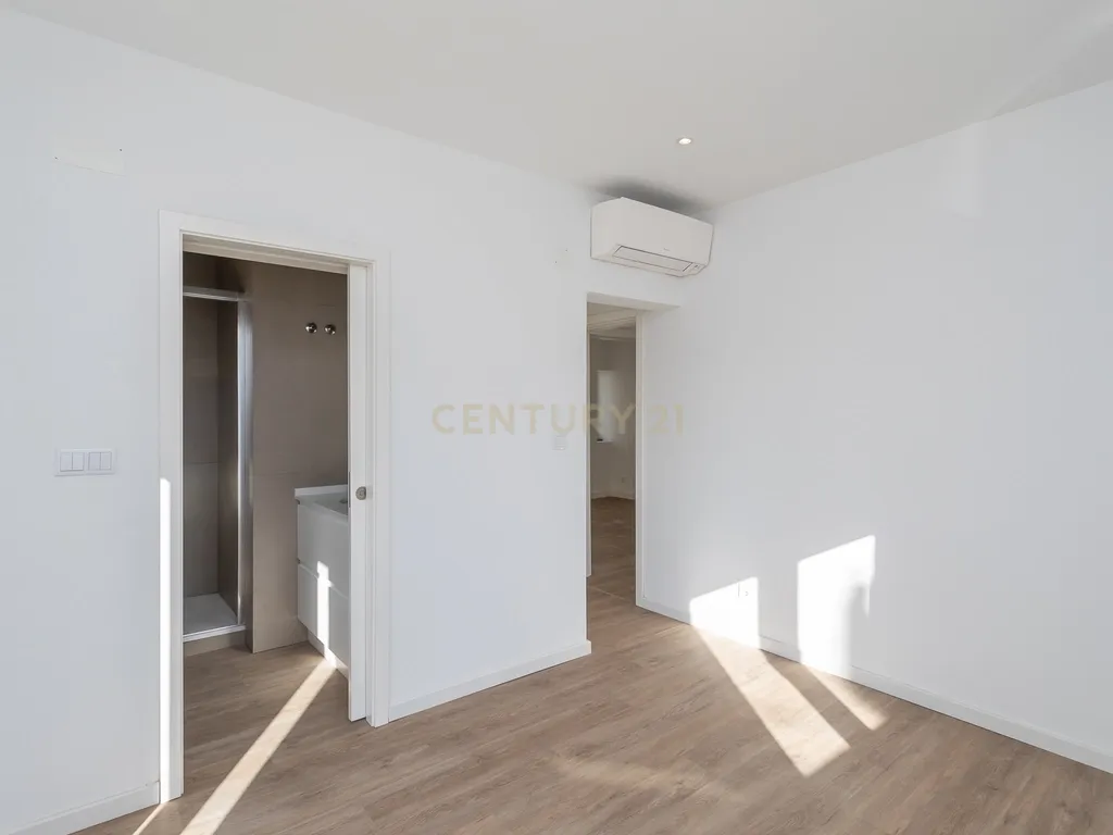 Apartamento no centro do Estoril - Image 10