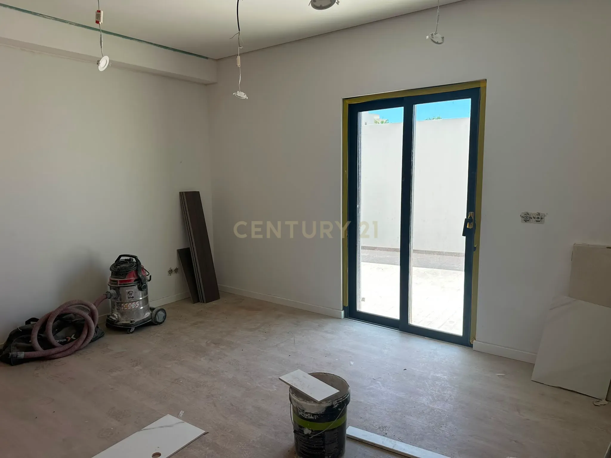 Fotografia 9 de T2 NOVO EM OLHÃO | LOGRADOURO PRIVADO | CEDÊNCIA DE POSIÇÃO