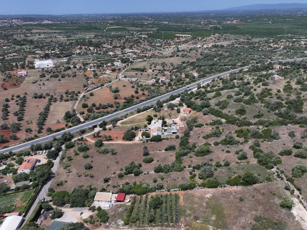 Terreno rústico localizado em Gateiras em Tunes, com uma área total de 14880m². - Image 27
