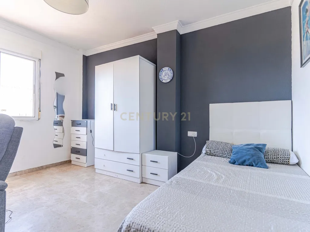 Casa em Cúllar Vega, Granada - Oportunidade Quase Nova - Image 26