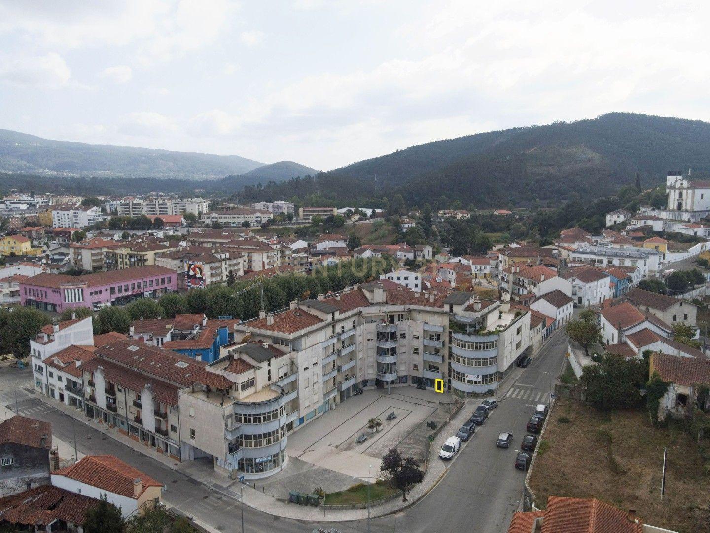 Fotografia 11 de Loja com potencial para transformação em habitação – Miranda do Corvo