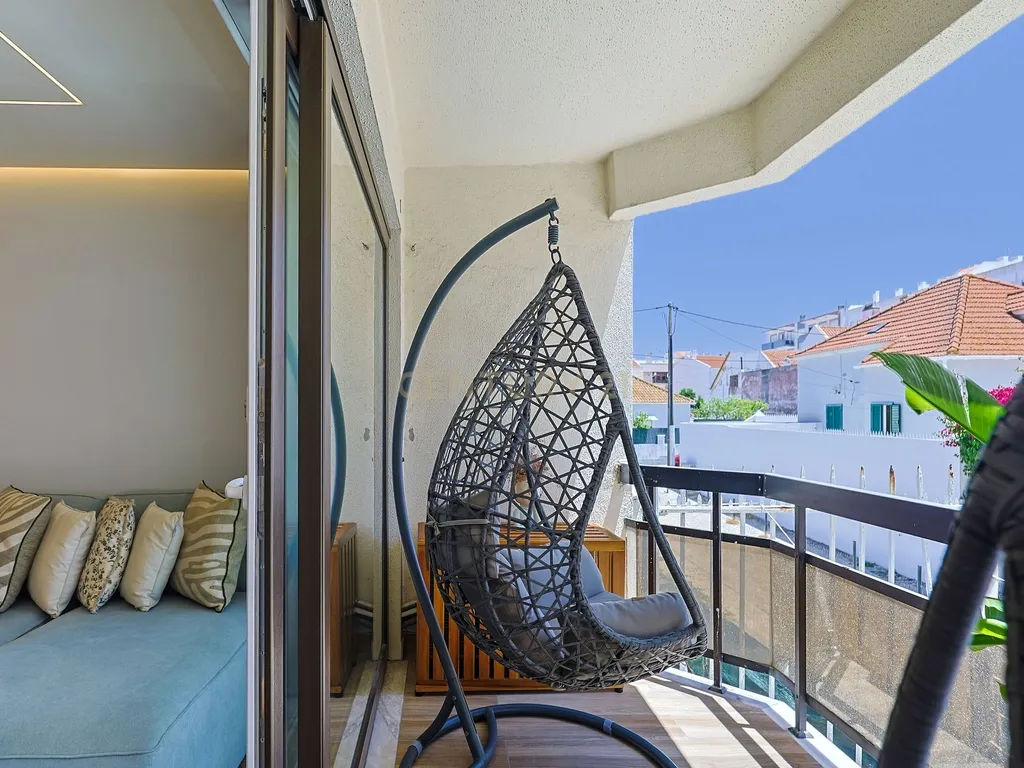 T1 moderno com domótica e piscina – Costa da Caparica - Image 16