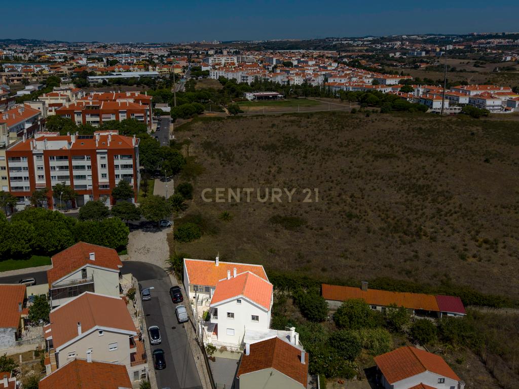MORADIA SÃO DOMINGOS DE RANA - DUAS ESTRATÉGIAS; UM ÚNICO INVESTIMENTO; UM ENORME POTENCIAL DE VALORIZAÇÃO E RENTABILIDADE - Image 120