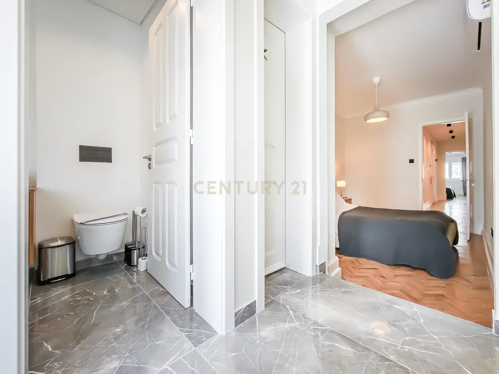 Apartamento T3 de Luxo na Av. Elias Garcia — Totalmente Mobilado e Pronto a Habitar - Image 15