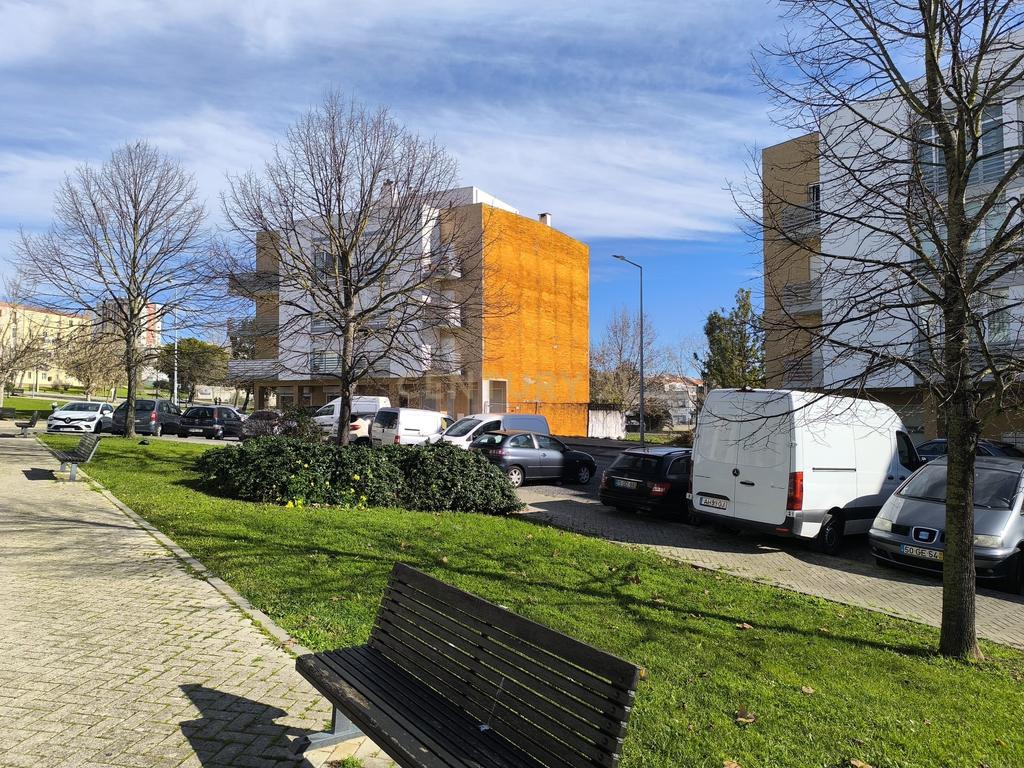 Terreno Urbano à venda - Vialonga - Image 4