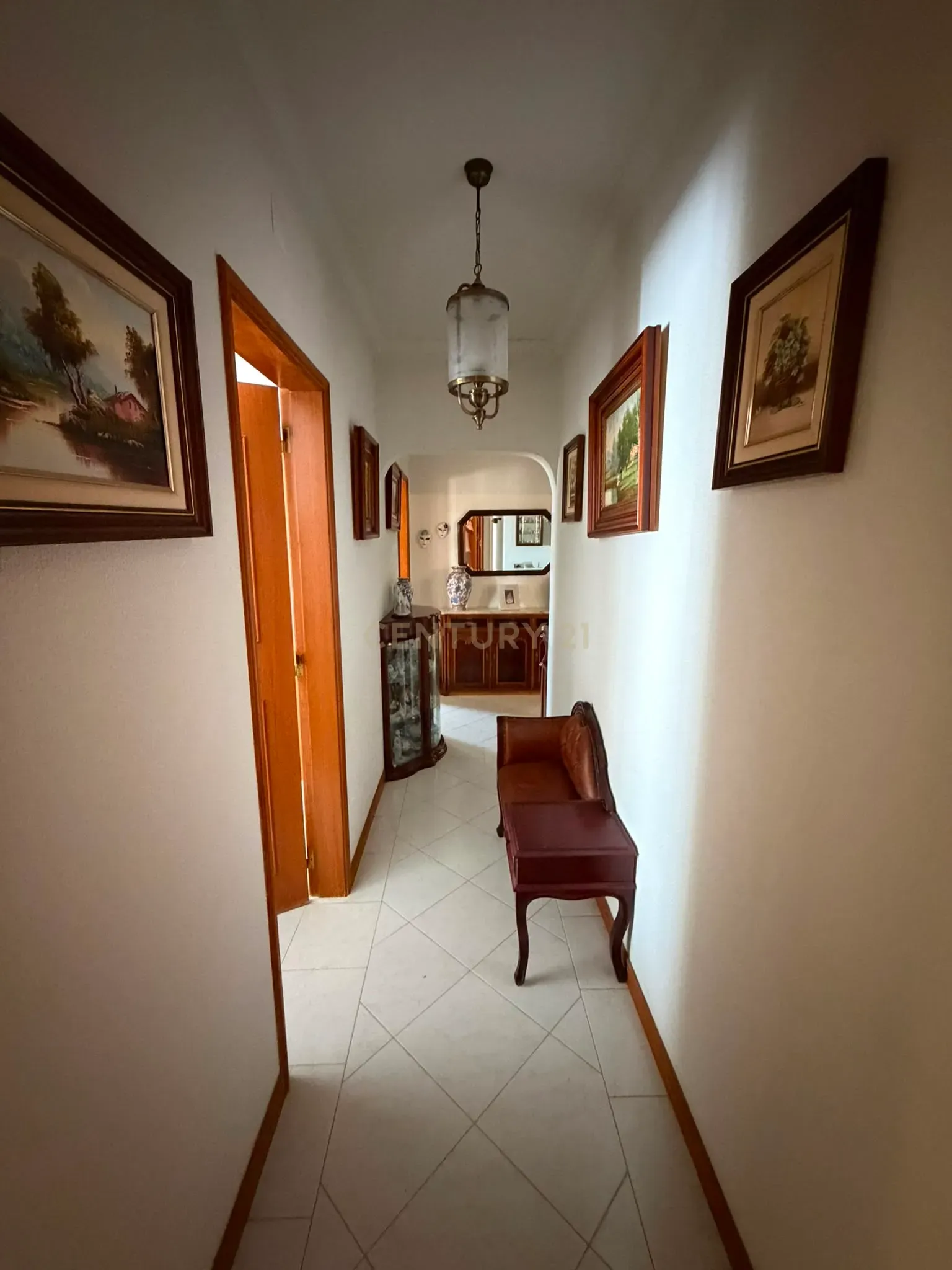 Fotografia 11 de Apartamento T2  com garagem em Armação de Pêra