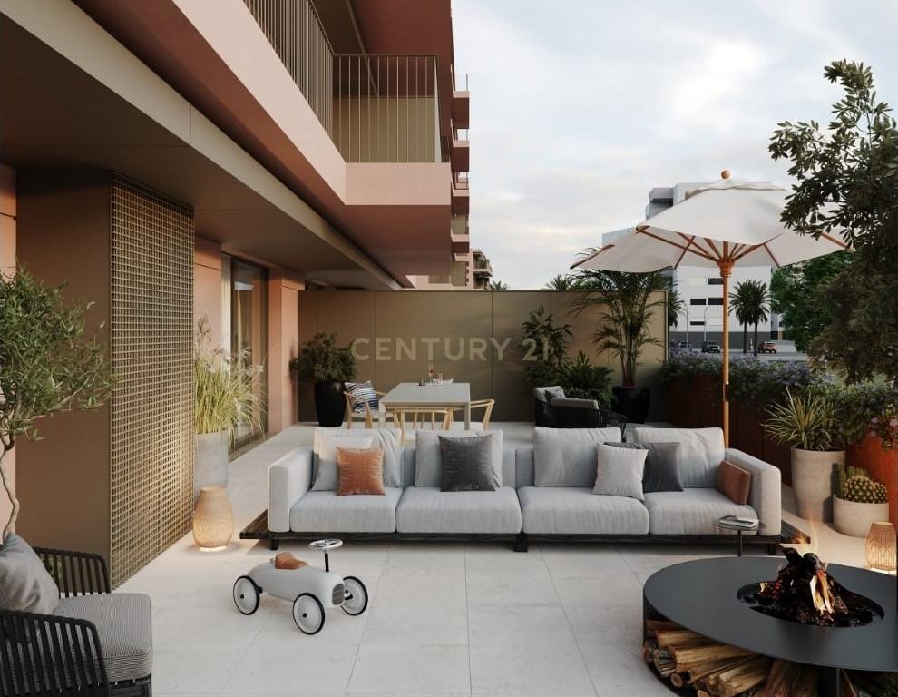APARTAMENTO T2 | 3 VARANDAS | GARAGEM I FARO - Image 3