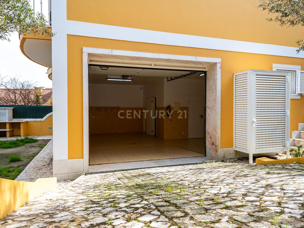 Fabulosa Moradia em Gaveto com Jardim - Image 61