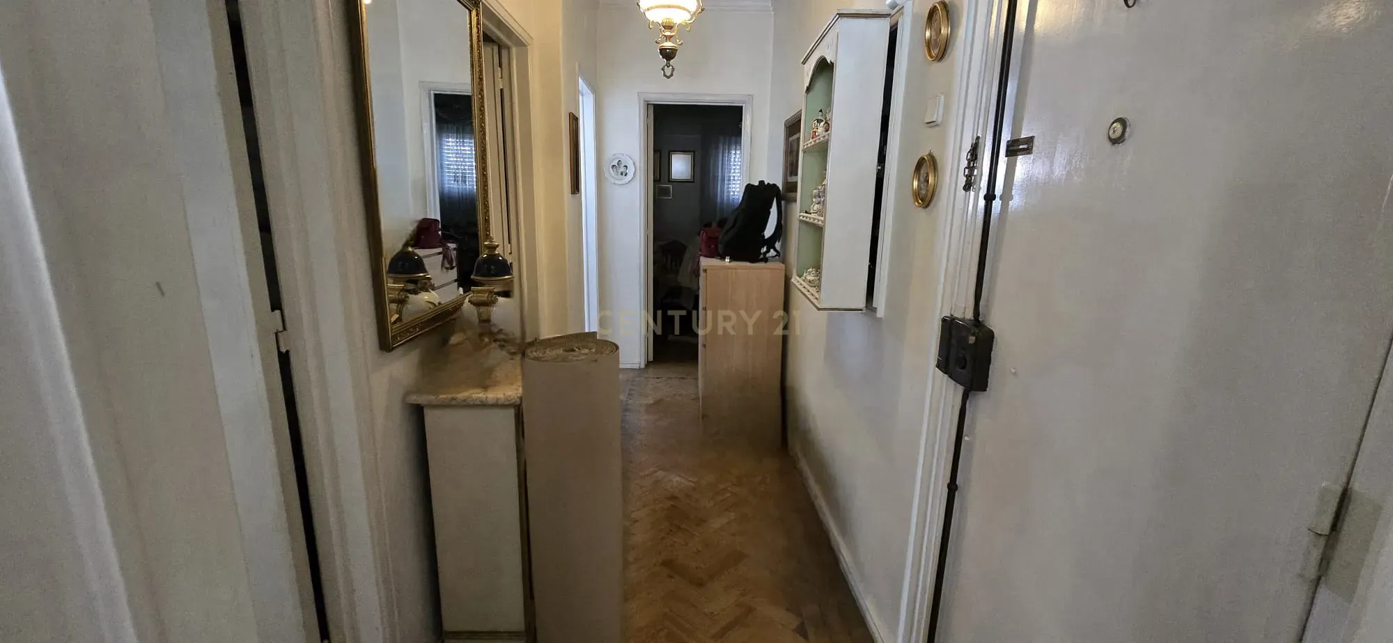 Apartamento T2 em Odivelas — Arrendado, Ideal para Investimento - Image 3