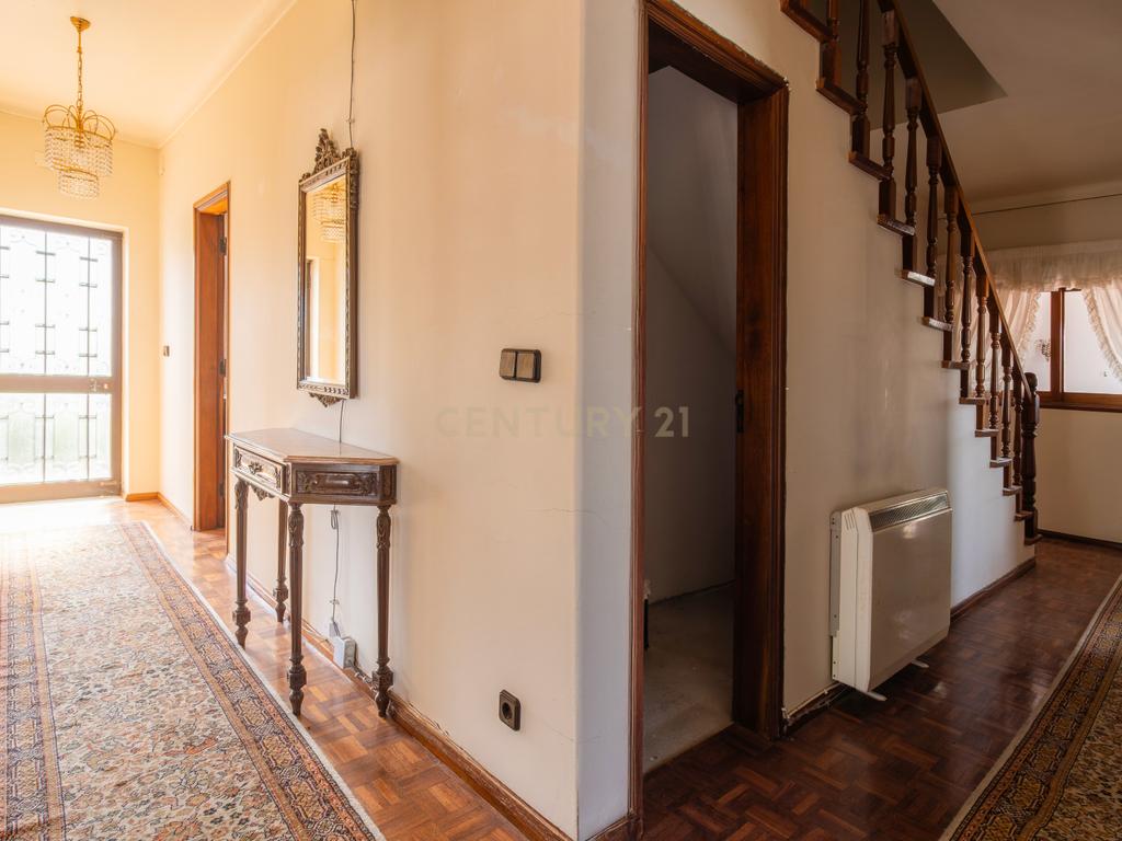 MORADIA EXCLUSIVA EM ALCOBAÇA – CONFORTO, ESPAÇO E POTENCIAL DE INVESTIMENTO! - Image 18