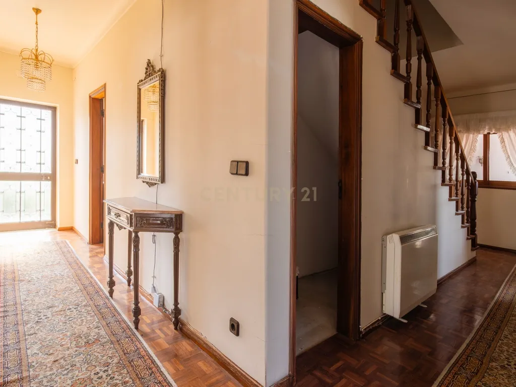 MORADIA EXCLUSIVA EM ALCOBAÇA – CONFORTO, ESPAÇO E POTENCIAL DE INVESTIMENTO! - Image 18