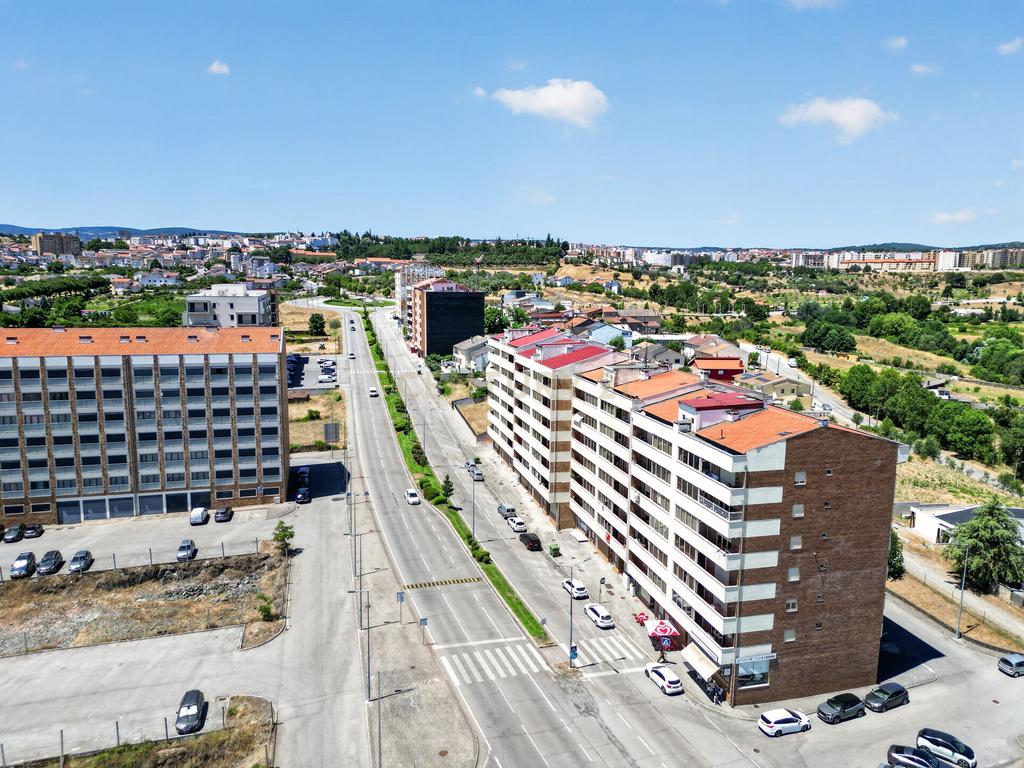 Apartamento T3 em Bragança com Vista Panorâmica - Image 19