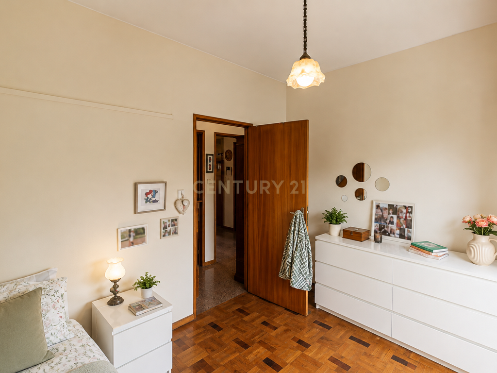 T2+1 com varanda e excelente localização junto à Quinta do Covelo | Paranhos - Image 12