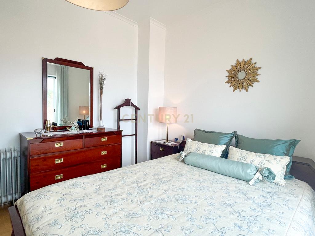 Moradia T2+1 Sobreiro, Mafra - Garagem Box - Image 18