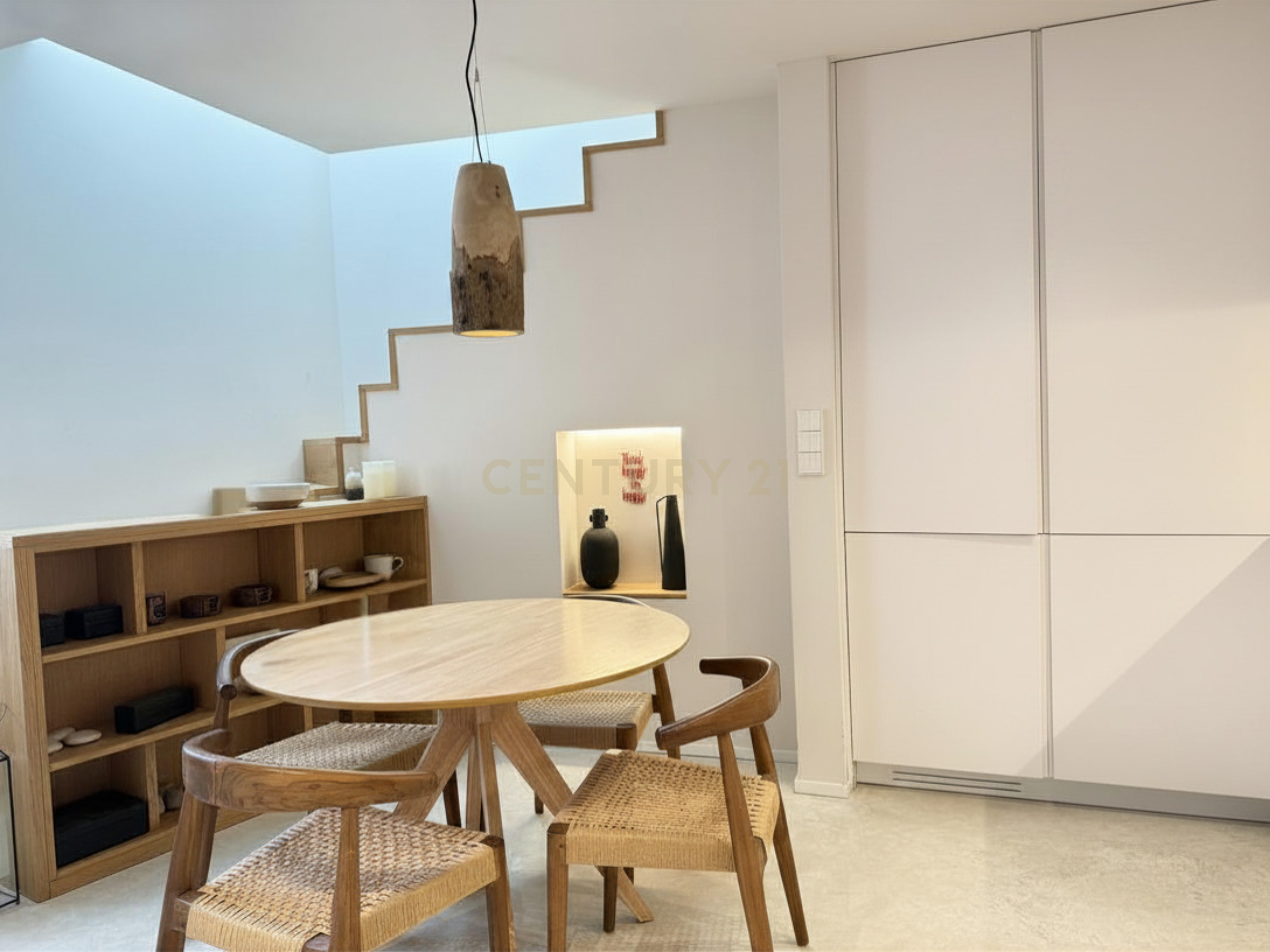 Fotografia 7 de Casa no centro de Porches com dois quartos e terraço.