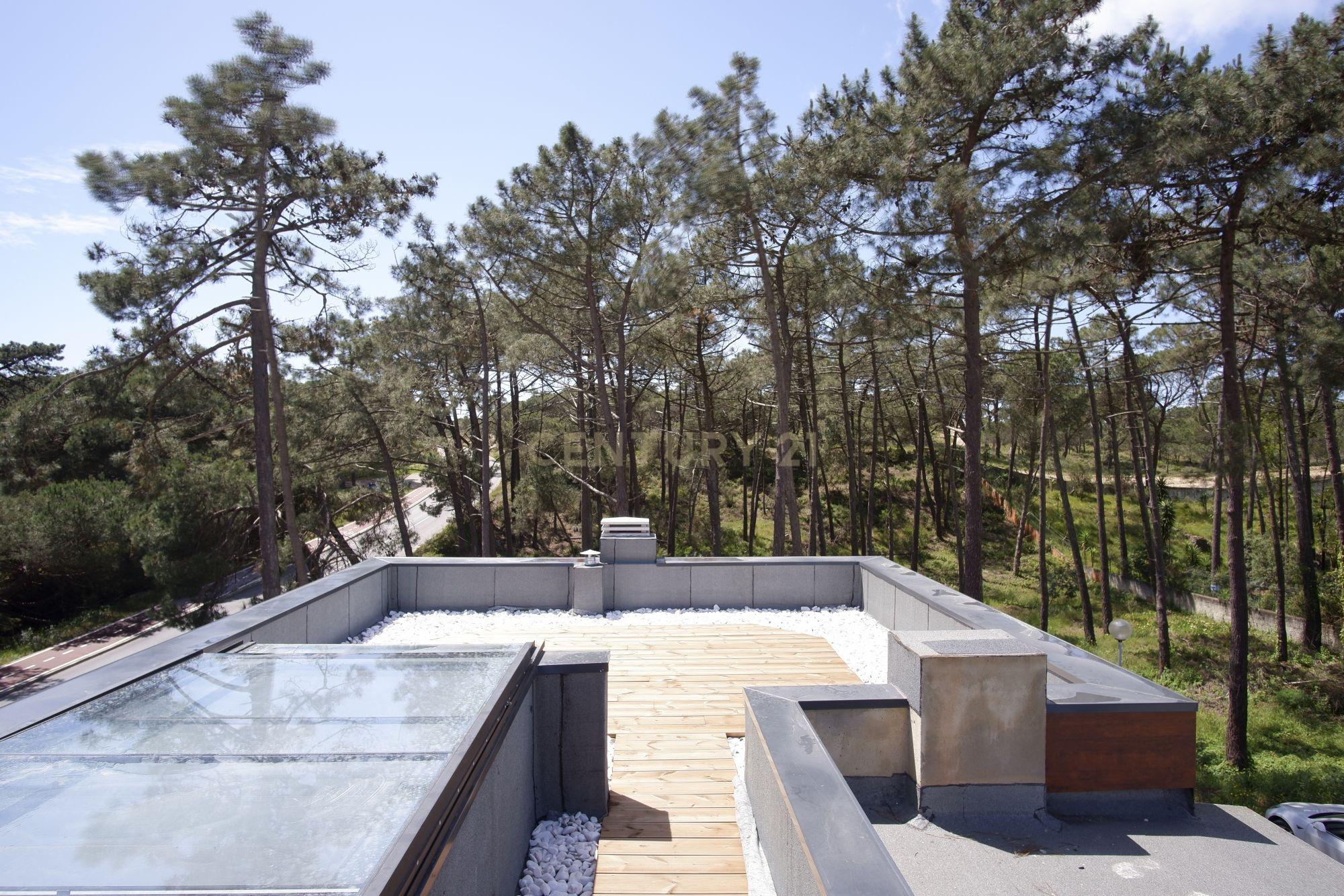 🌿 Moradia de Sonho Pronta a habitar na Avenida do Mar T5 com piscina – Aroeira - Image 3