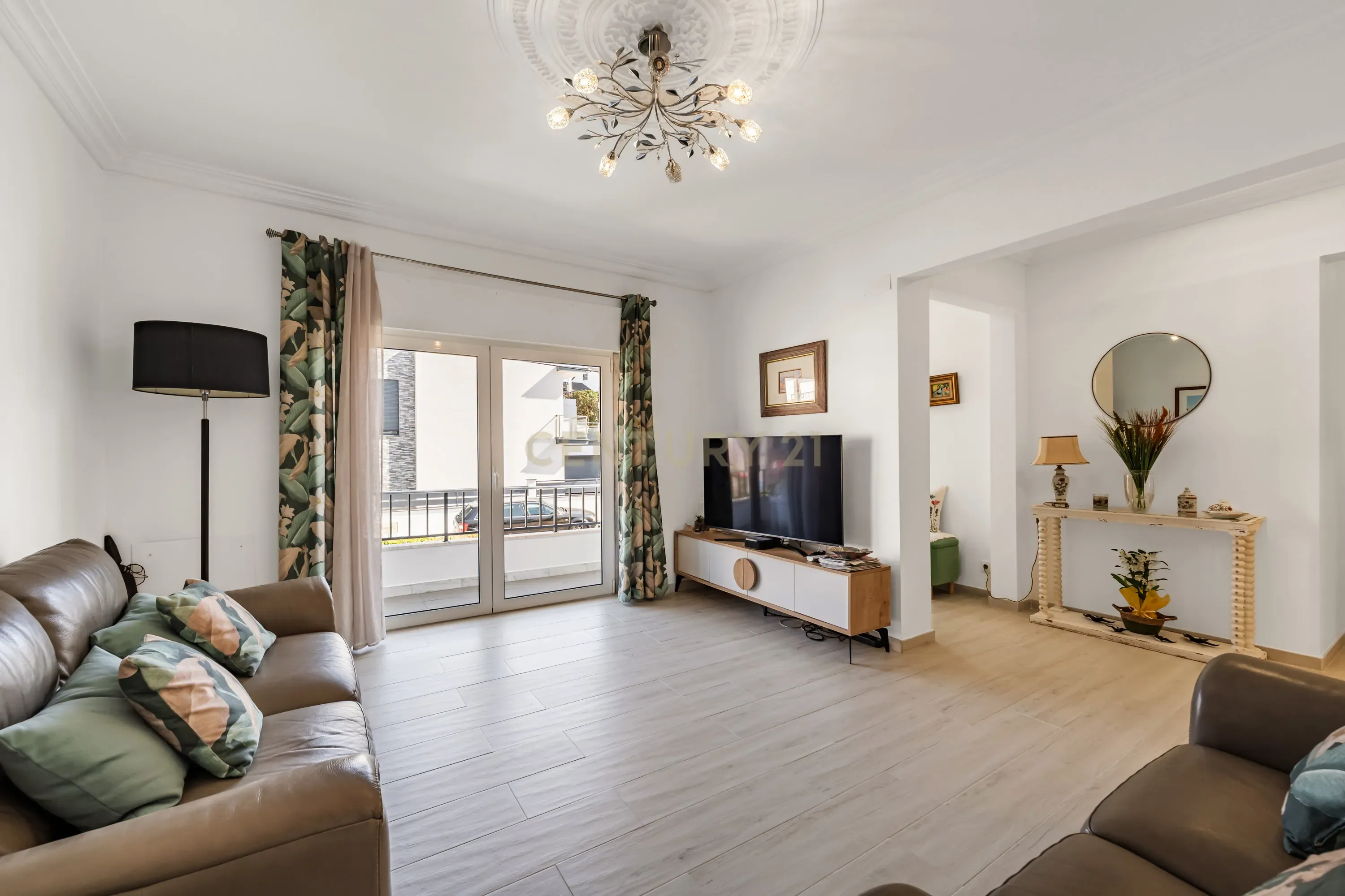 Fotografia 9 de MORADIA T3 TOTALMENTE REMODELADA | VALE DE MILHAÇOS