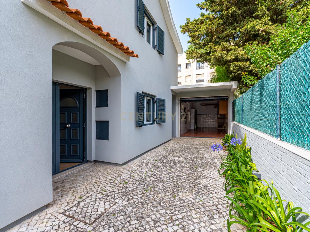 Moradia Unifamiliar T5 em Carcavelos  - Image 4