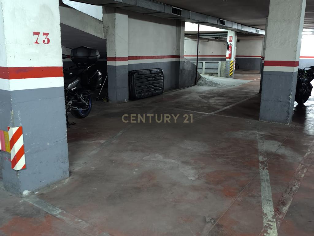Estacionamento Usado em Barcelona - Perto do Centro e Serviços - Image 4