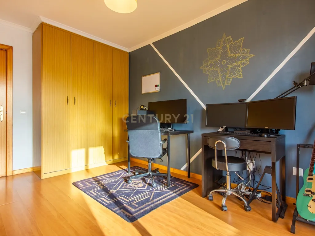 Apartamento Quatro Assoalhadas -Com Lugar de Parqueamento - Quinta do Anjo, Palmela - Image 18