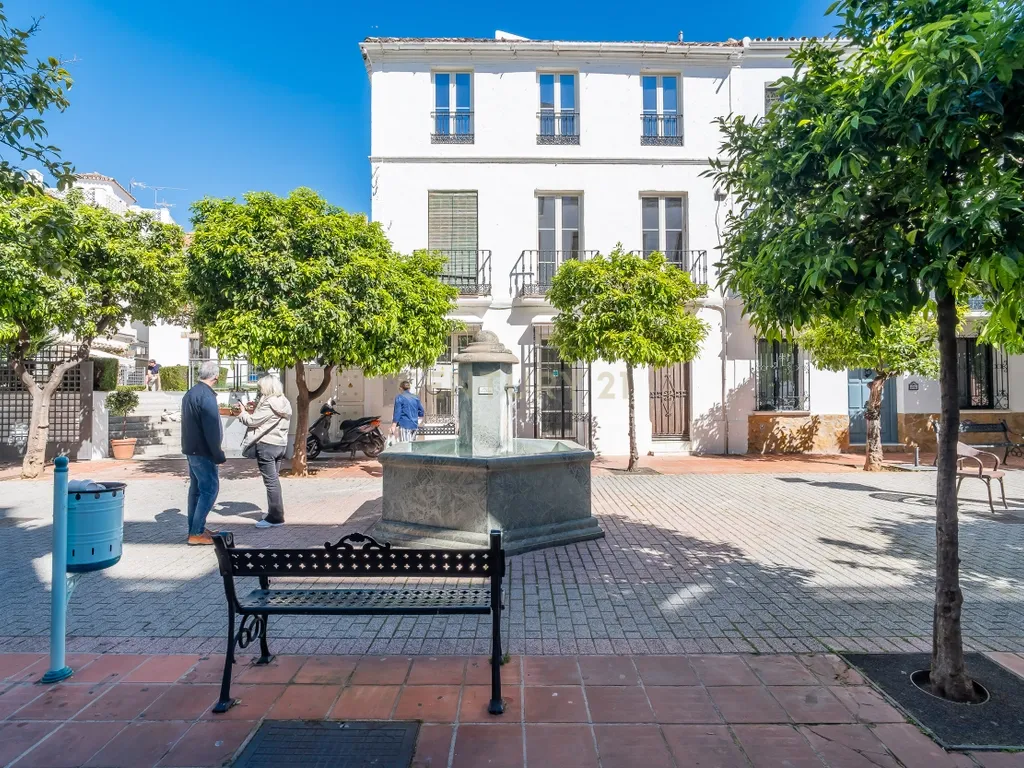 Apartamento Luminoso com Terraço Privativo na Cobertura no Coração de Marbella - Image 48