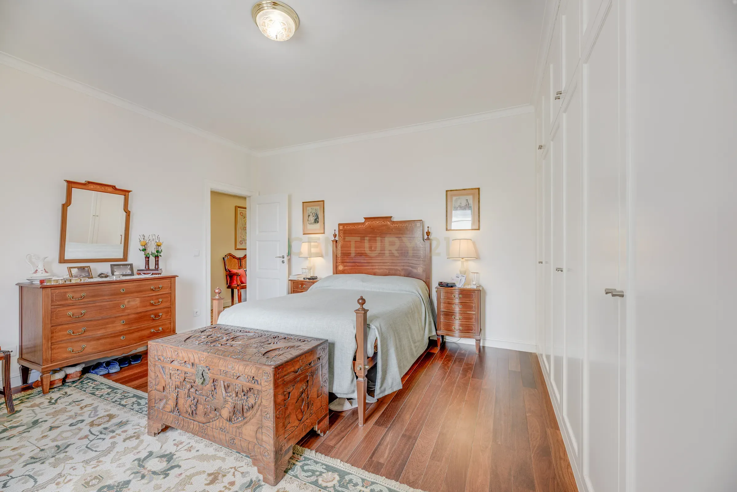 Apartamento T2+1 totalmente renovado – Modernidade, conforto e localização privilegiada - Image 13