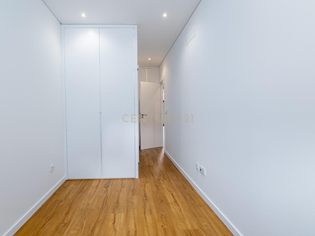 A Sua Nova Casa em Matosinhos – Moradia Térrea com Jardim e duas Suites! - Image 10