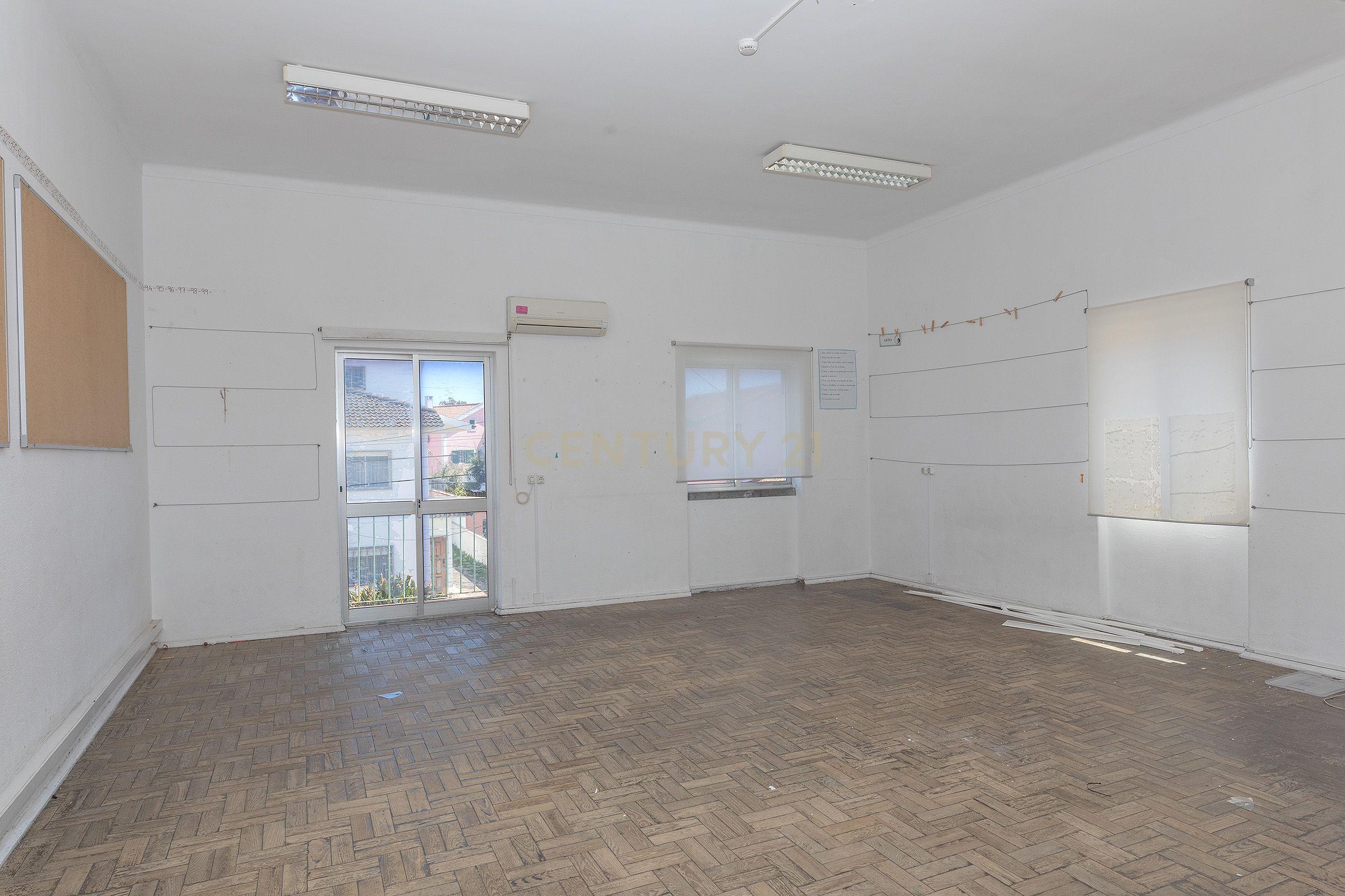 Moradia para venda | 500m² construídos | 1.060m² Terreno | Alapraia | São João do Estoril | Cascais - Image 23